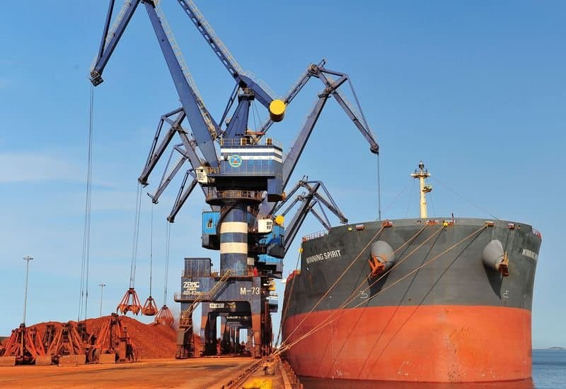 La Guinée négocie avec Emirates Global Aluminium pour un possible accord d’approvisionnement en bauxite