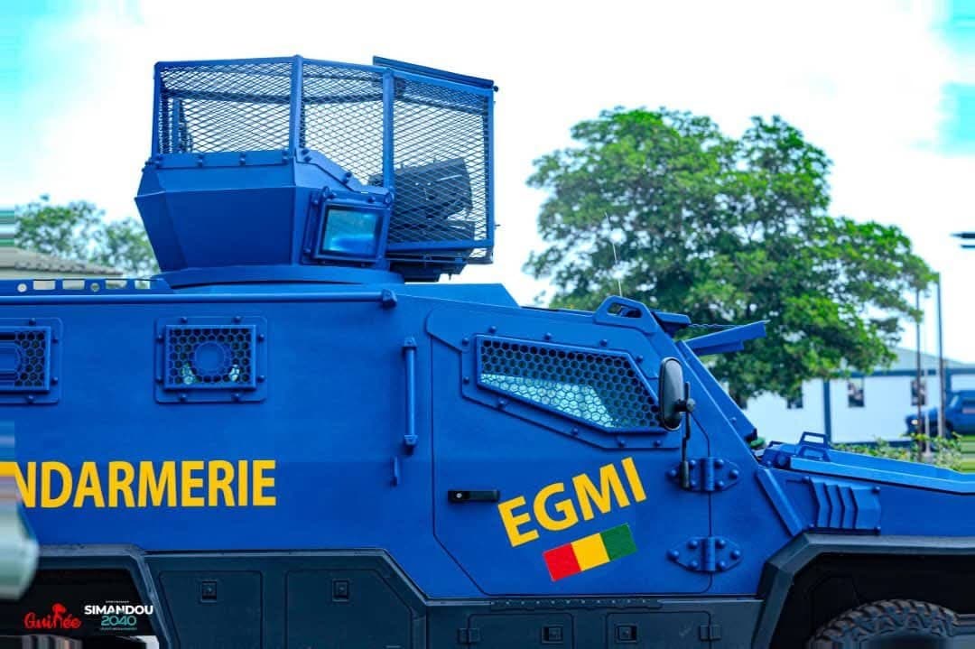 Conakry : course-poursuite à Kaloum, la Gendarmerie immobilise un véhicule après un refus d’obtempérer