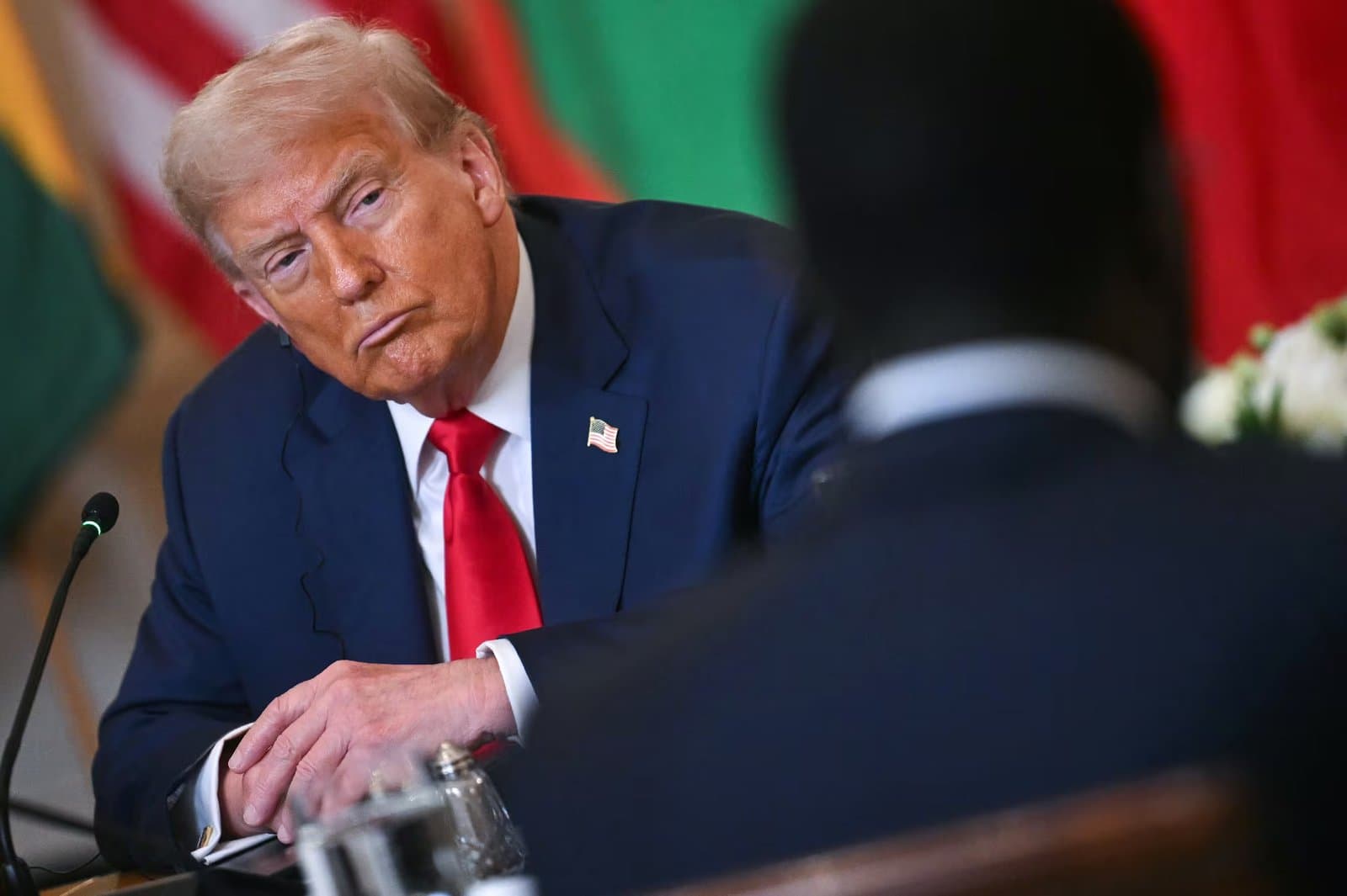États-Unis – Jean-Paul Pougala critique la posture des présidents africains invités par Trump à Washington
