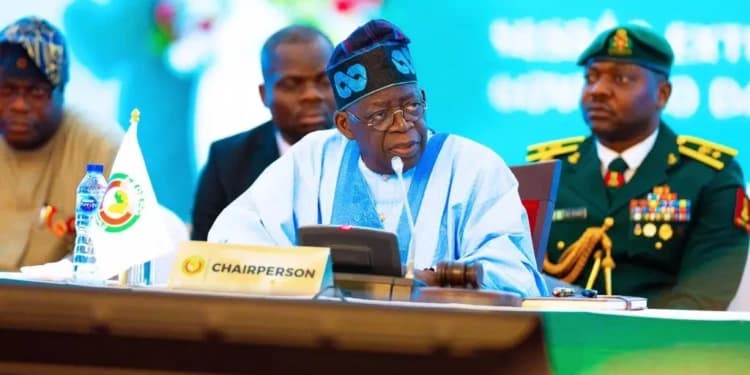 CEDEAO : Bola Ahmed Tinubu appelle les États du Sahel à réintégrer la communauté