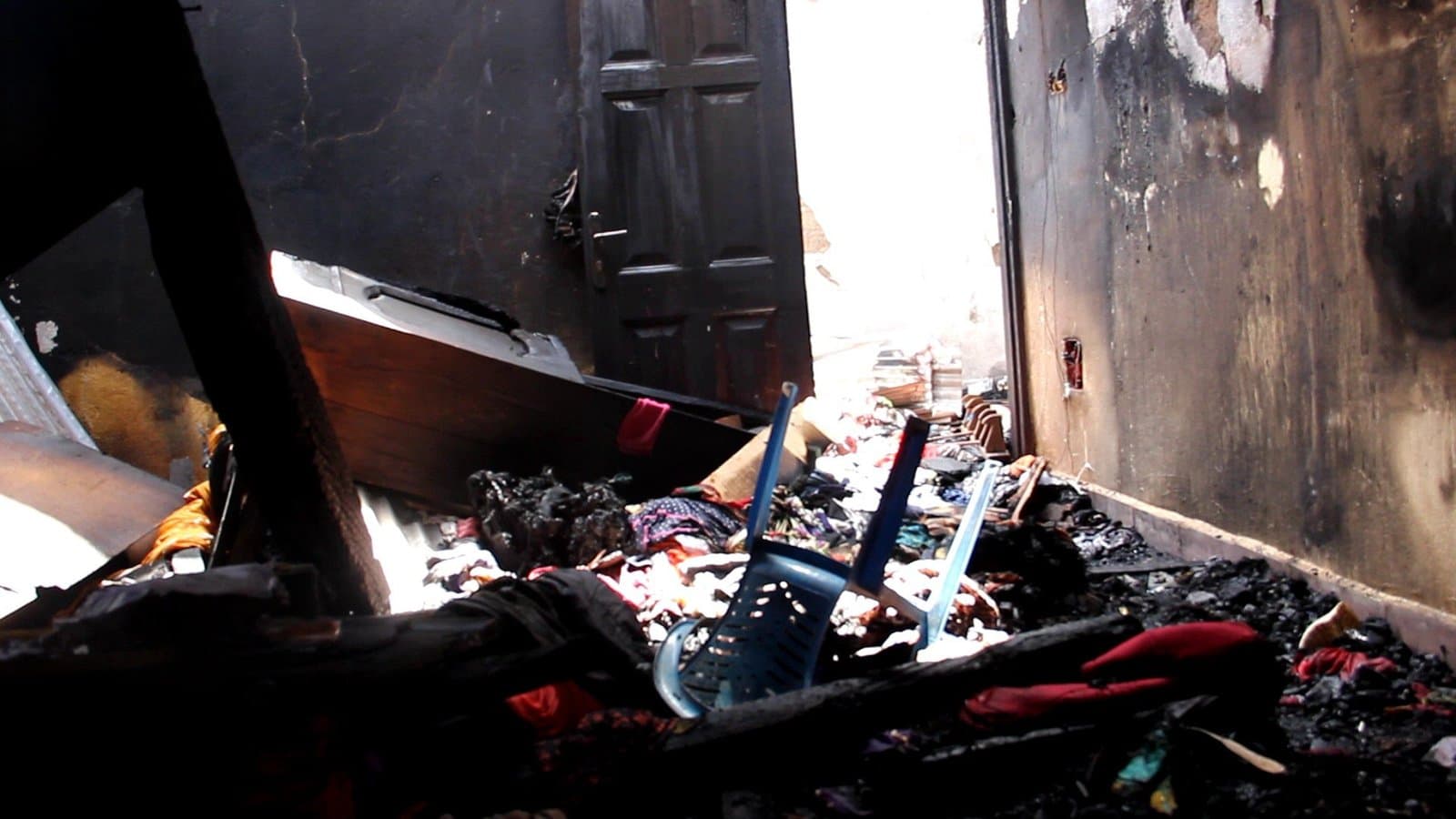 Kankan : une maison ravagée par les flammes à Bordo SOS "les dégâts sont énormes", (chef de secteur 1 Oumar Farouk Condé)