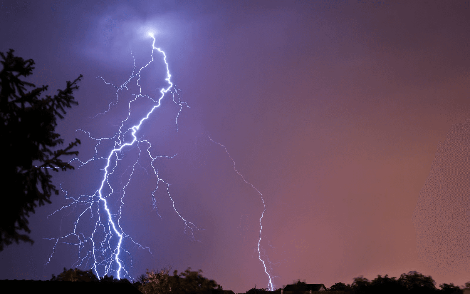 Bangladesh : 14 morts frappés par la foudre lors des orages saisonniers