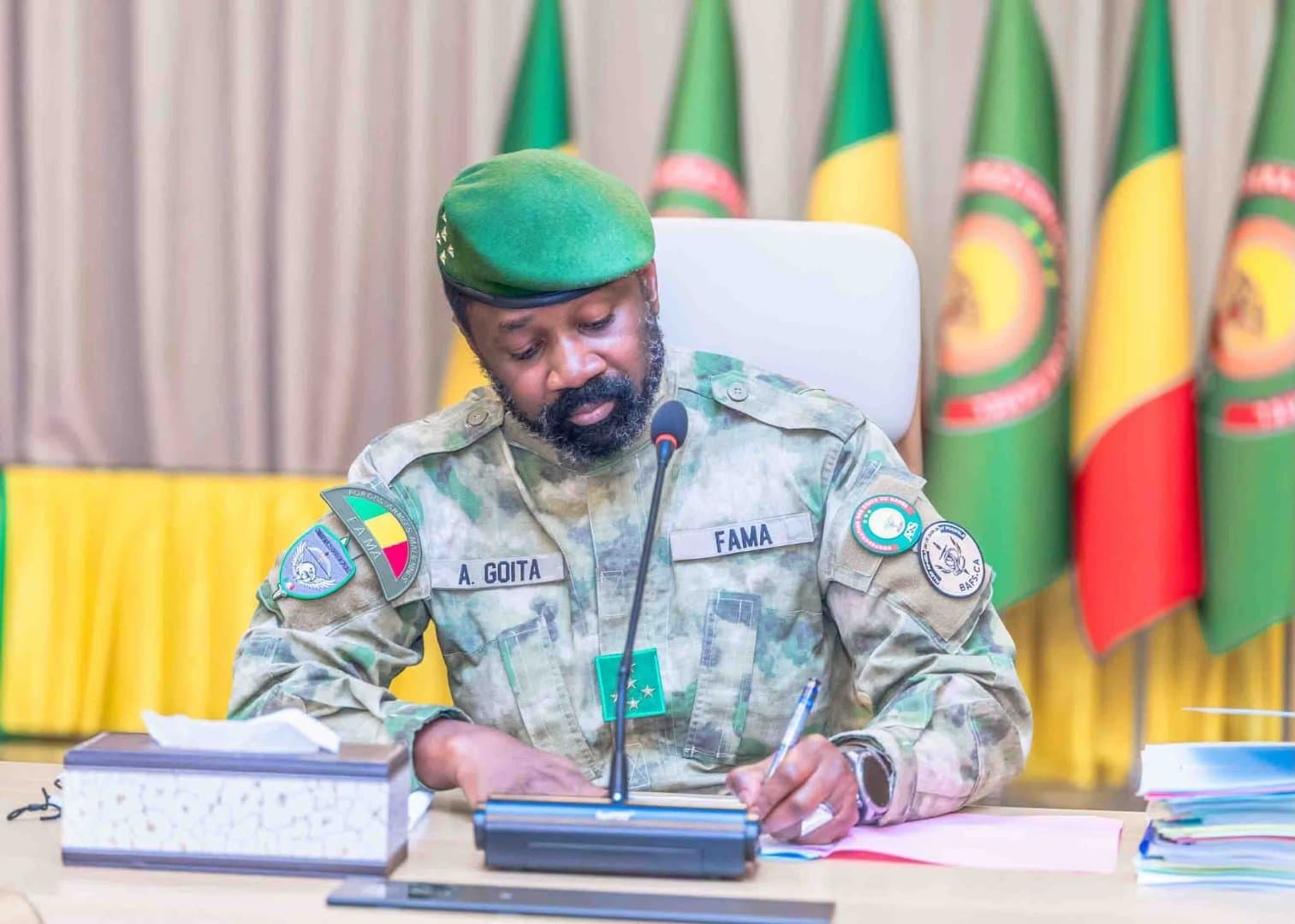 Mali : Assimi Goïta condamne des attaques terroristes coordonnées et appelle à l’unité nationale