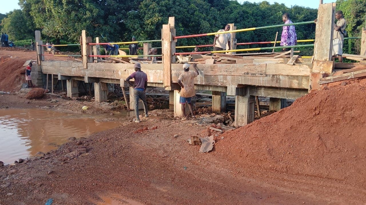 Siguiri : construction d’un pont de franchissement à Sounsounkorobo